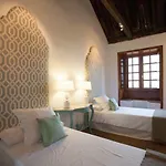 Hacienda Cuatro Ventanas Vila