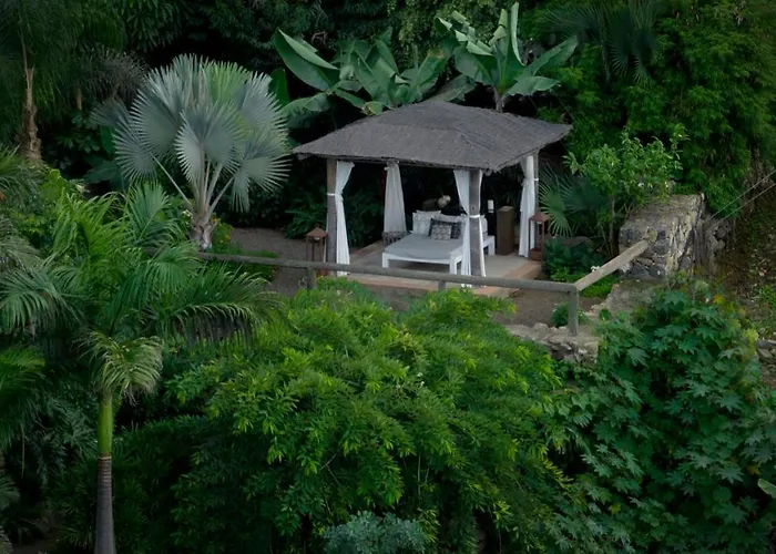 Hacienda Cuatro Ventanas *
